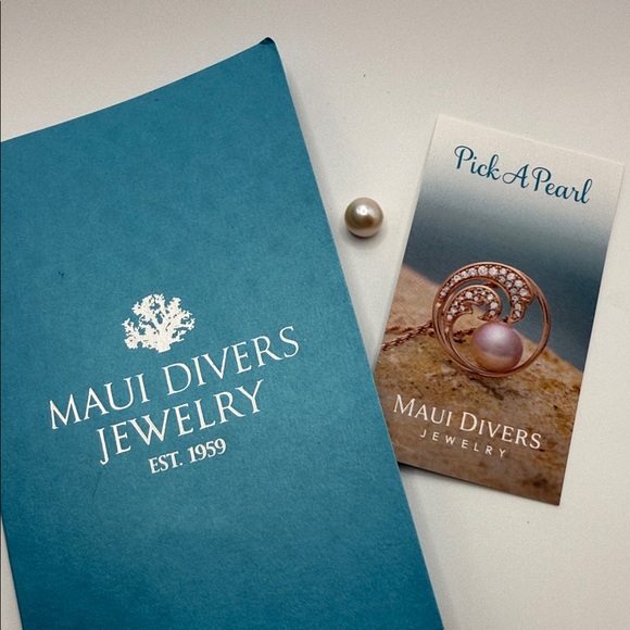 Maui Divers Jewelry Jewelry - 🤍 Maui divers jewelry Pick a Pearl beautiful, white, pearl and blue satin pouch